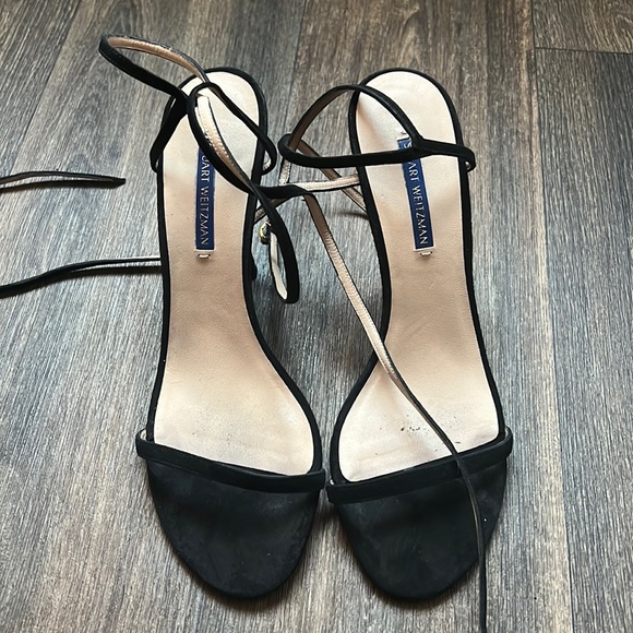 Merinda Sandal in Suede